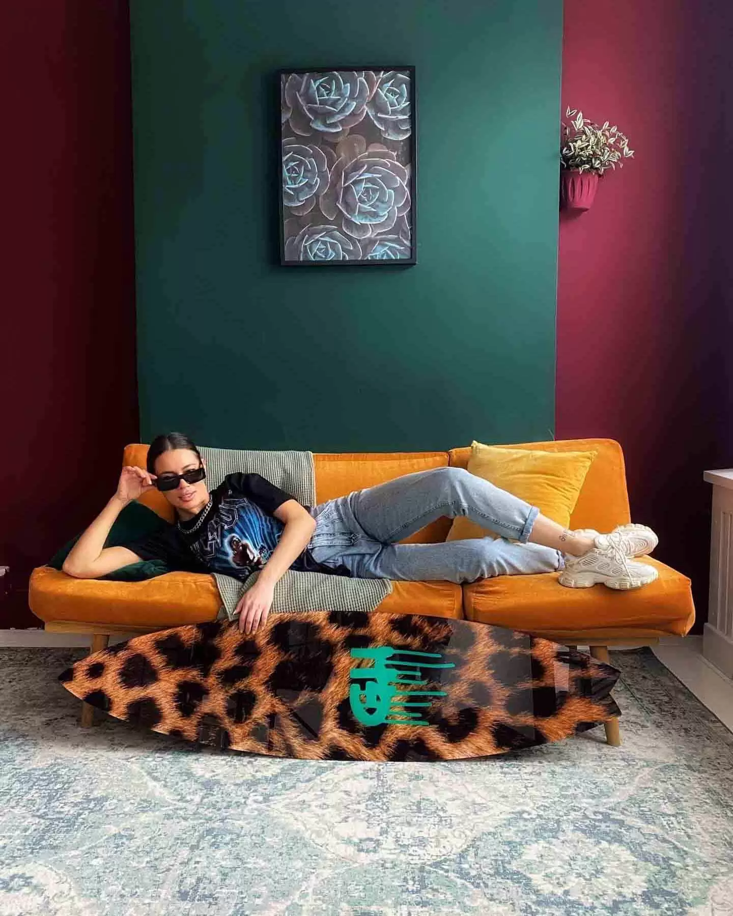 Leopard Surfboard (3)